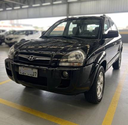 HYUNDAI TUCSON 2.0 MPFI GL 16V 142CV 2WD GASOLINA 4P AUTOMÁTICO HYUNDAI TUCSON 2.0 MPFI GL 16V 142CV 2WD GASOLINA 4P AUTOMÁTICO